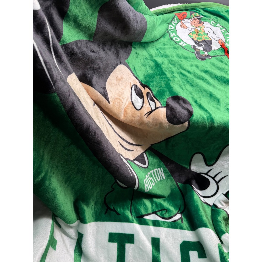 Disney NBA Boston Celtics Mickey‎ Mouse Sherpa Throw Blanket Green 44x64
